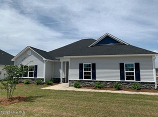 401 Montgomery Dr, Jacksonville, NC 28546