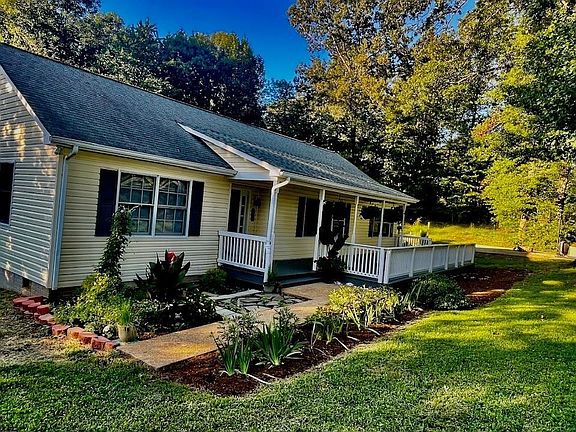 3rd image of 103 Horseshoe Rd