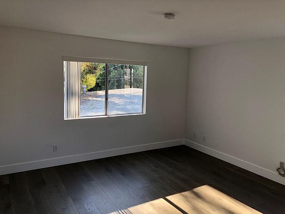 2nd image of 1517 Armacost Ave APT 206