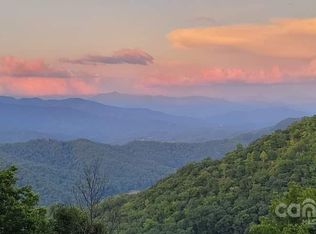 93 Freedom Ridge Ln, Whittier, NC 28789