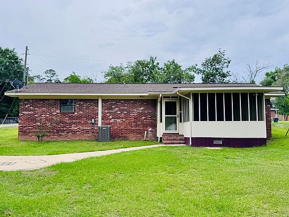 5th image of 1002 Smith Ave