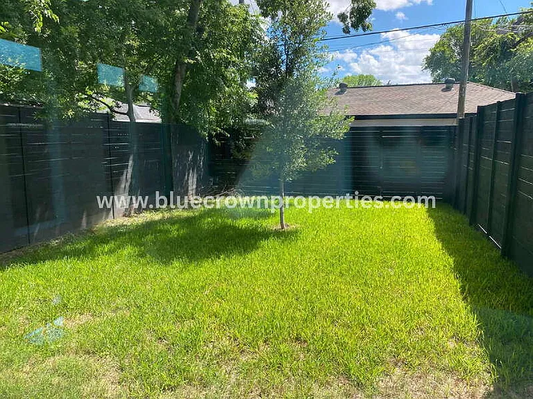 807 S Glasgow Dr — Photo 24