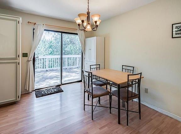 5th image of 21081 Oakwood Ln