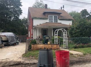 2 E End Ave, Central Islip, NY 11722