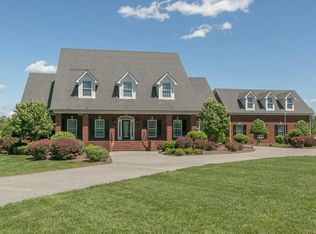 1737 Twelve Oaks Ln, Murfreesboro, TN 37127
