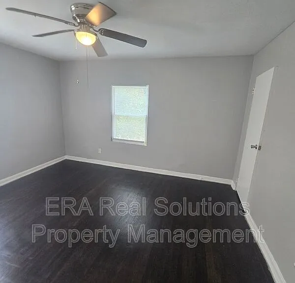 2920 Ruhl Ave — Photo 18