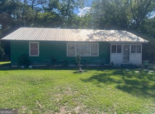 1009 Kitchens Ave, Douglas, GA 31533