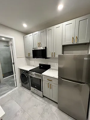 Rented by Mdays Realty | media 3