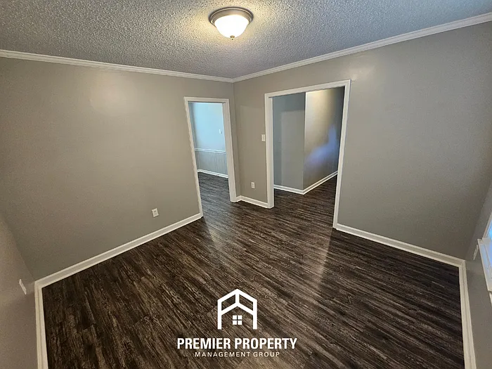 8131 Farmington Blvd — Photo 3