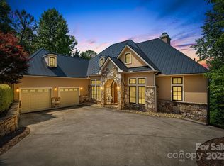 122 Eagles Crest Way, Lake Lure, NC 28746