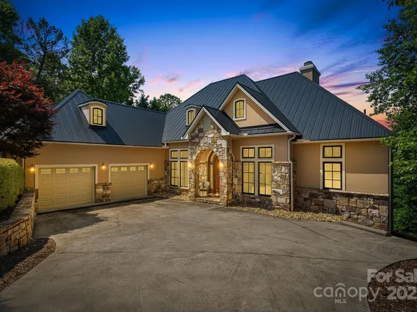 122 Eagles Crest Way, Lake Lure, NC 28746