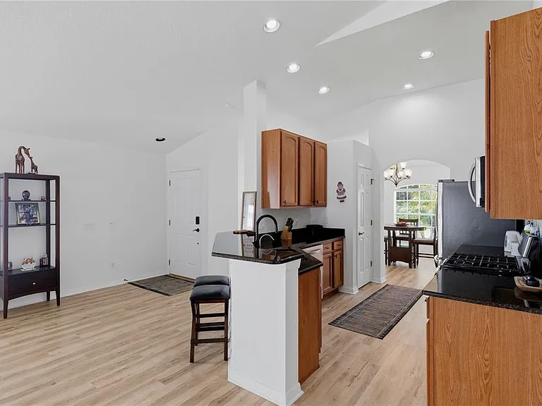 19406 Sunset Bay Dr — Photo 9