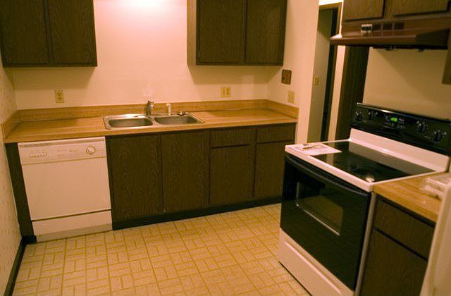 2nd image of 2809 Mull Ave