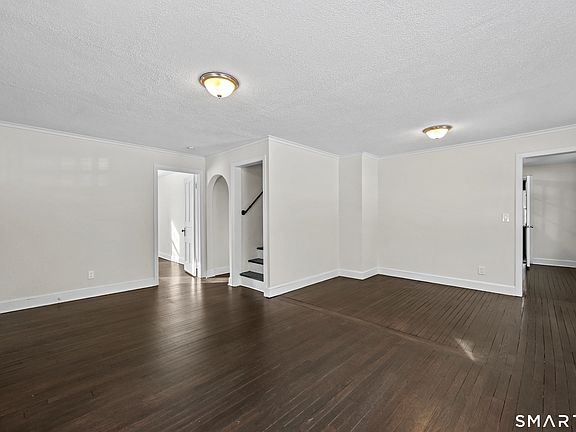 4th image of 35 Kingston Street