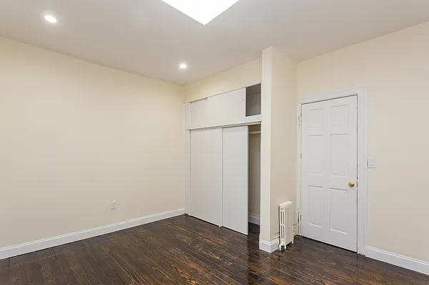 Rented by MNS | media 22