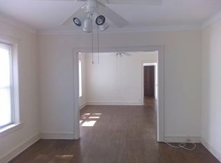 3906 W Leland Ave, Chicago, IL 60625