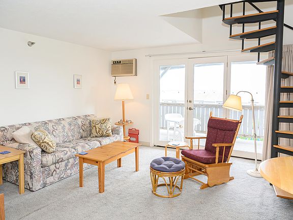 3rd image of 1801 Post Road #178