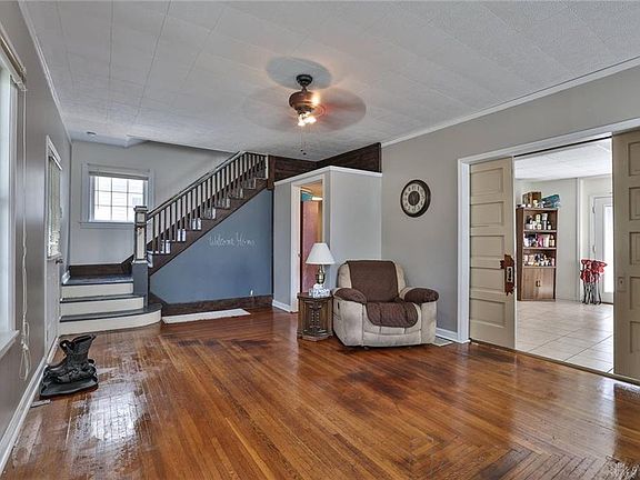 3rd image of 2412 Christel Ave