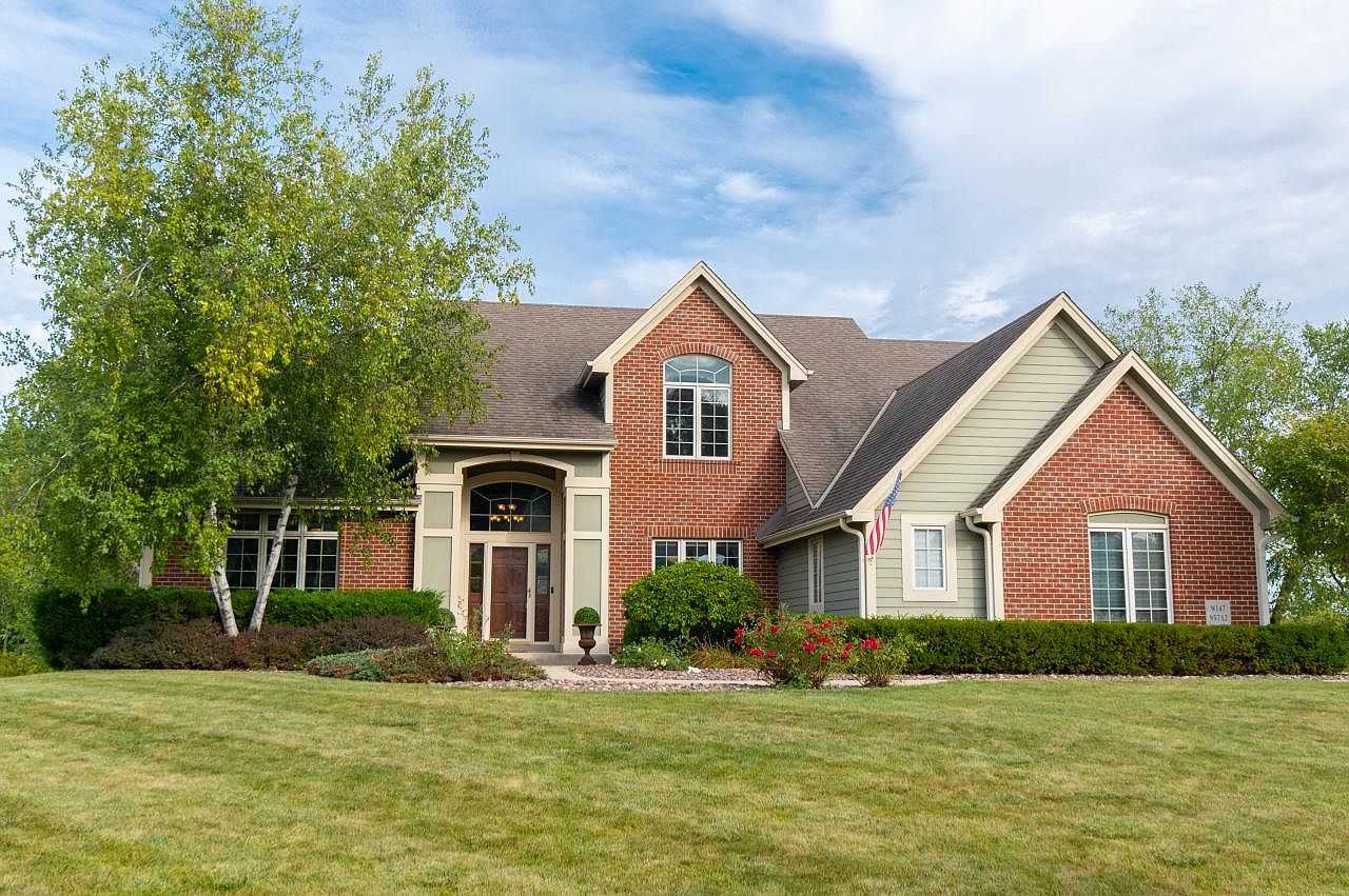 W147N9782 Emerald LANE, Germantown, WI 53022 | Zillow
