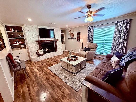 2nd image of 306 Country Rd #171