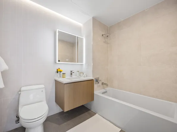 2286 Cropsey Avenue image 21 of 27