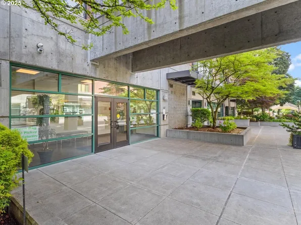 300 W 8th St Unit 225E, Vancouver, WA 98660