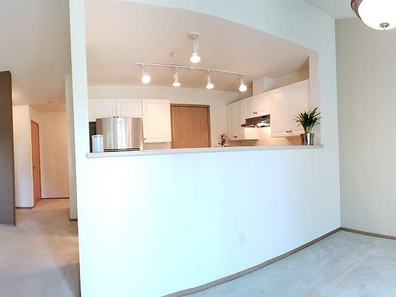 5th image of 10825 SE 200th St APT E302