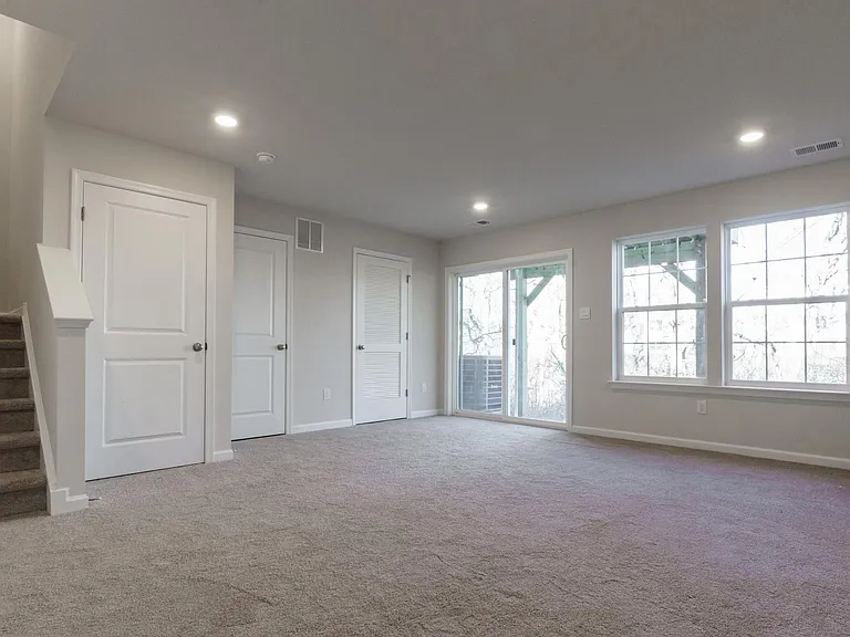 17 Lilac Cir — Photo 8