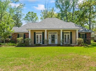 320 Garden Ave, Mandeville, LA 70471