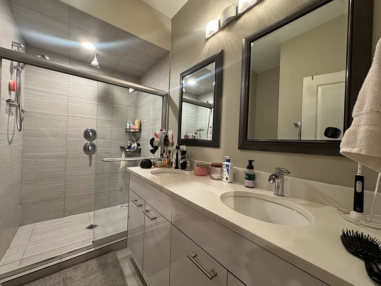 2527 W Fullerton Ave #2 — Photo 9