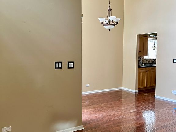 4th image of 1165 Edington Ct
