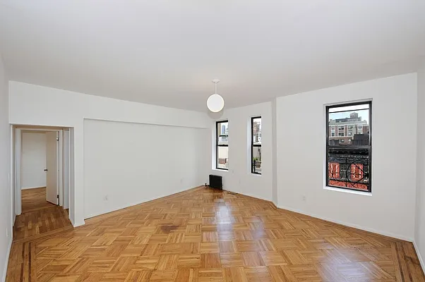 Rented by Aether Property Group | media 30