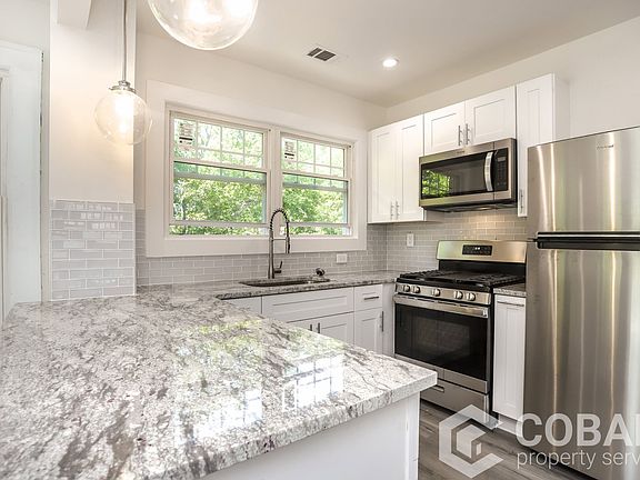 5th image of 678 Moreland Ave NE #8