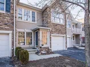 24 Rosewood Ct, North Haledon, NJ 07508