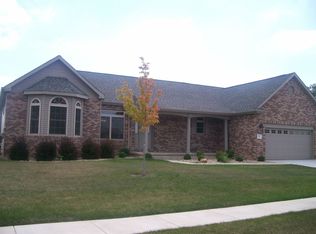 207 Siver Crk, Washington, IL 61571