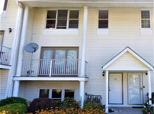 32 Amherst Ct, Hamburg, NJ 07419