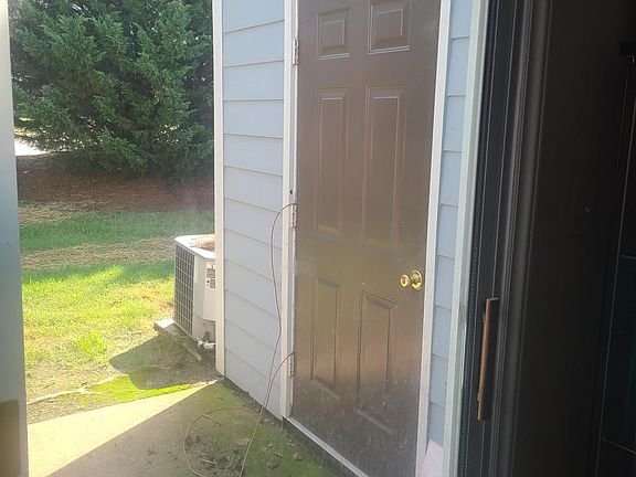 2nd image of 3009 Tolson Dr