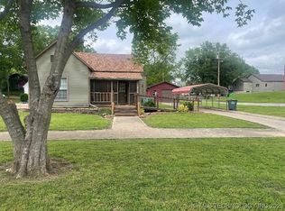 217 W 6th Ave, Bristow, OK 74010