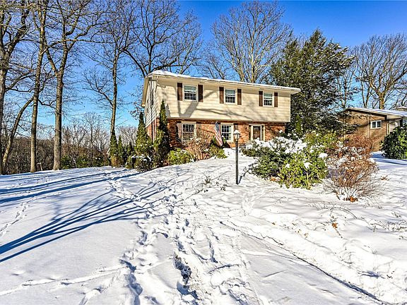 4th image of 1127 McKenna Way