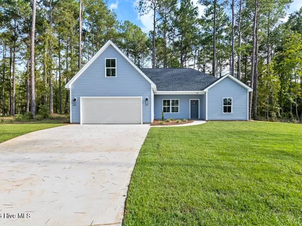 105 Plum Court, Burgaw, NC 28425