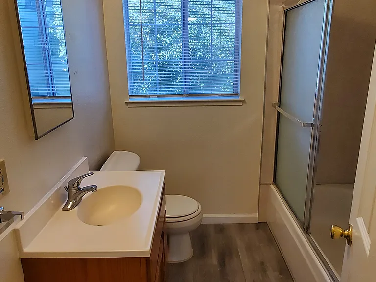 571 El Camino Ave — Photo 11