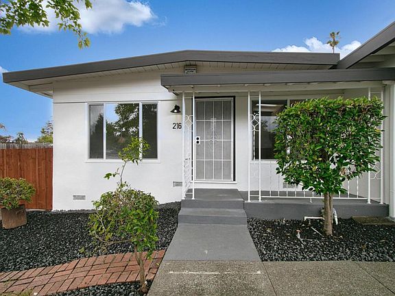 3rd image of 216 Los Gatos Avenue