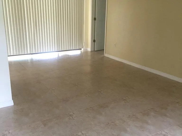 23209 Blackwell Ave — Photo 4
