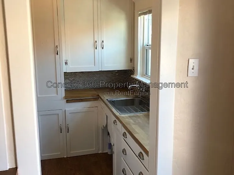 1144 E Appleton St #1 — Photo 9