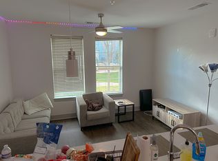 3895 University Dr, Fairfax, VA 22030