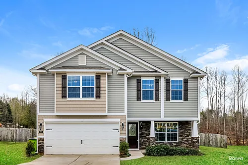 207 Sawyer Ln N Photo 1