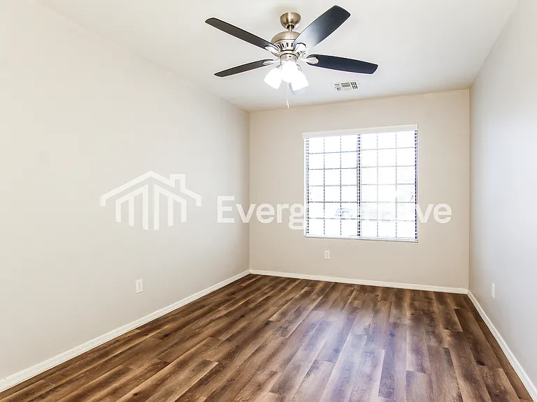 11148 W Campbell Ave — Photo 12