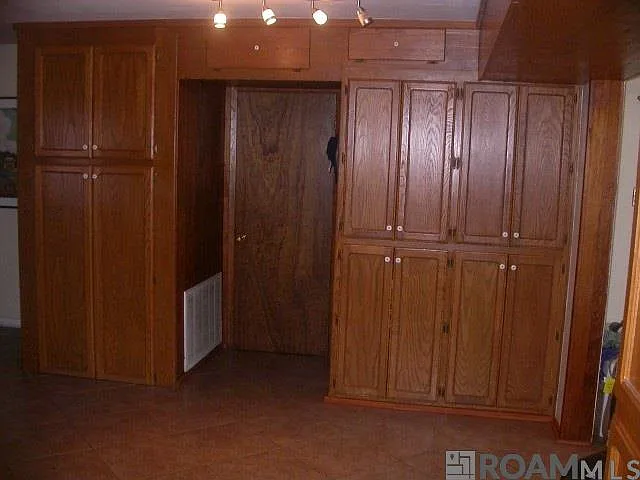 4054 Palm St — Photo 9