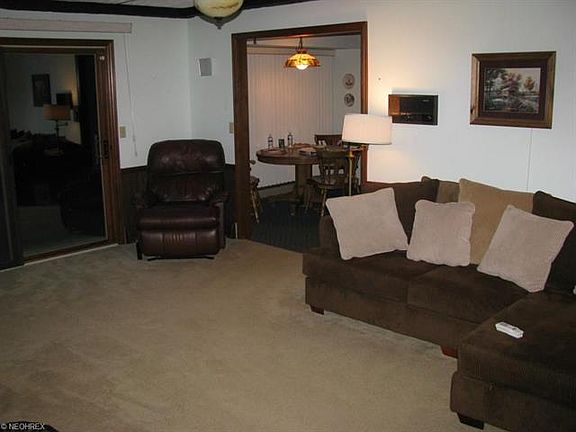 5th image of 173 Sunset St