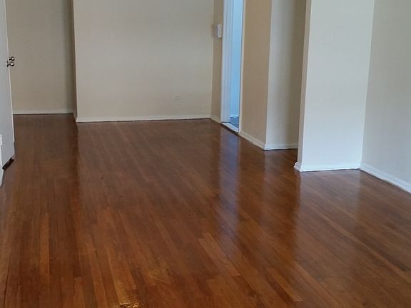 3rd image of 15912 65th Ave #1